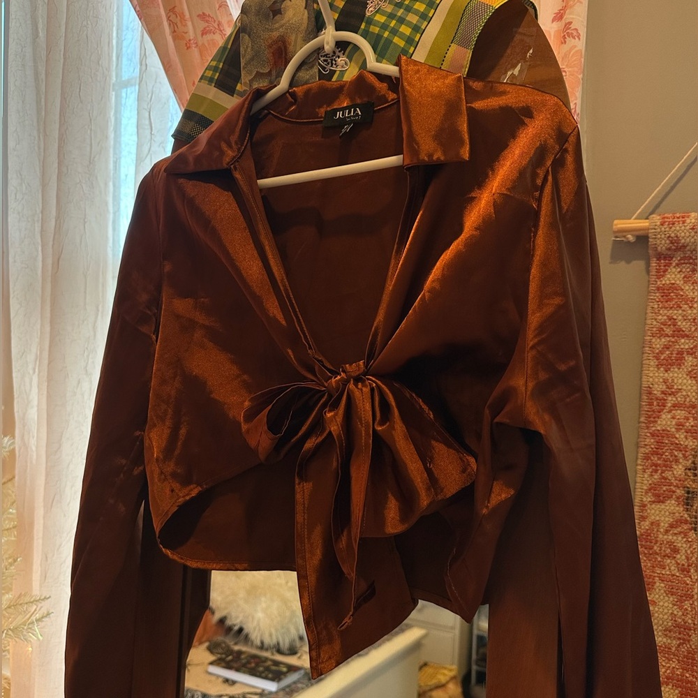 Women’s Tie-Front blouse in a brown/bronze color